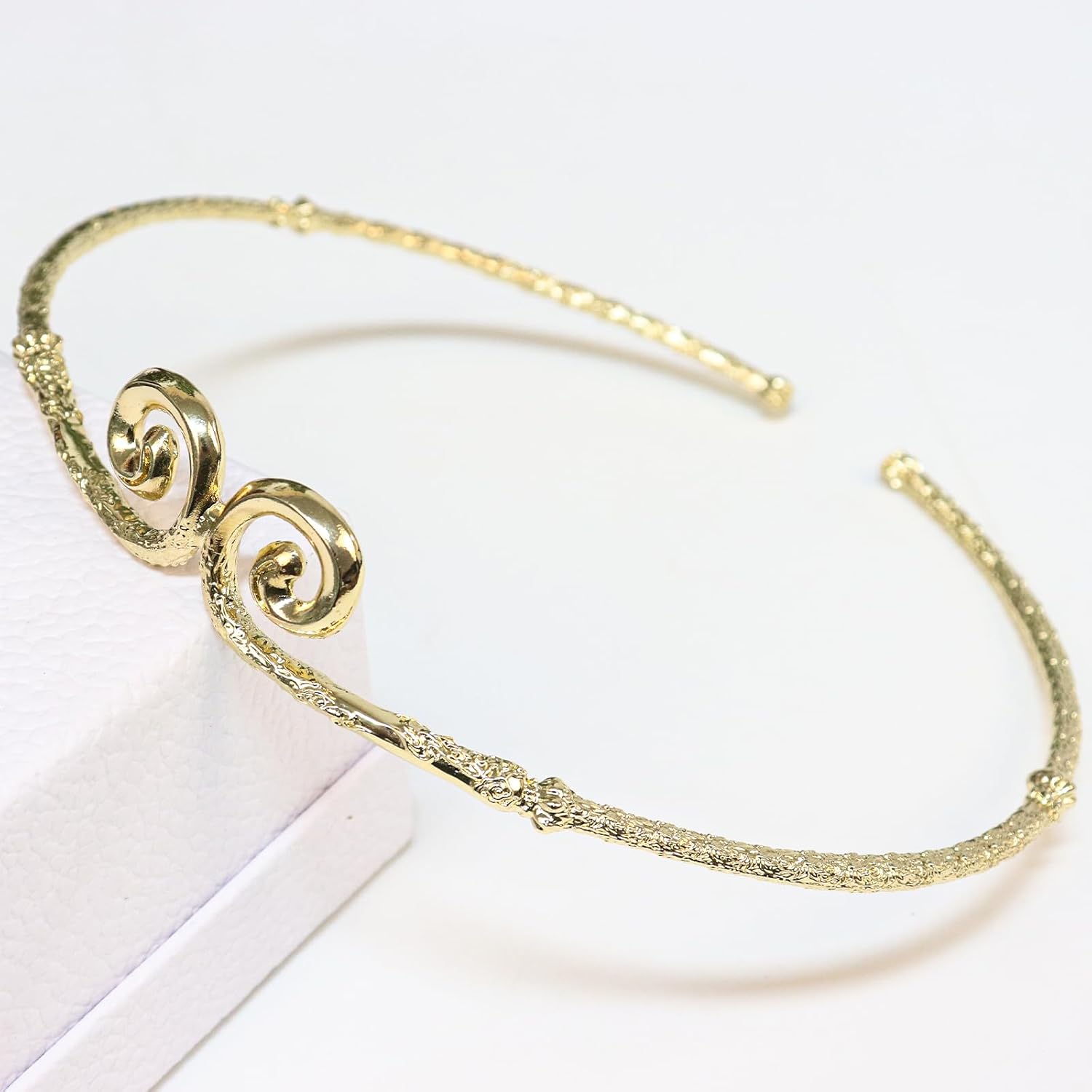 Sun Wukong Gold Headband - Black Myth Inspired Curled Cloud Tiara, Journey to the West Cosplay Accessory, Adjustable Chinese Legend Hero Monkey King Headpiece for Adults, Gold