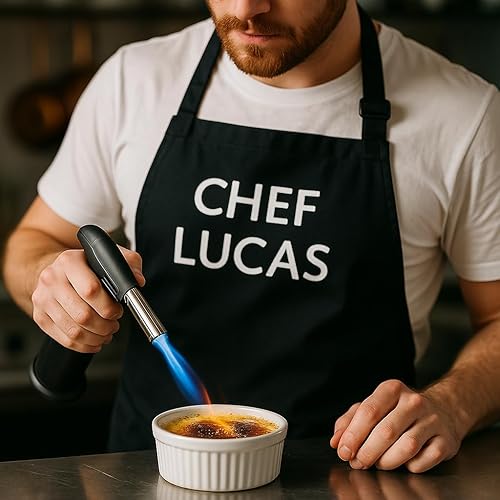 Vista 3 de LeWall Delantal personalizado – Logotipo de nombre personalizado para cocinar hornear y manualidades Cuello ajustable, bolsillos delanteros, Rosa