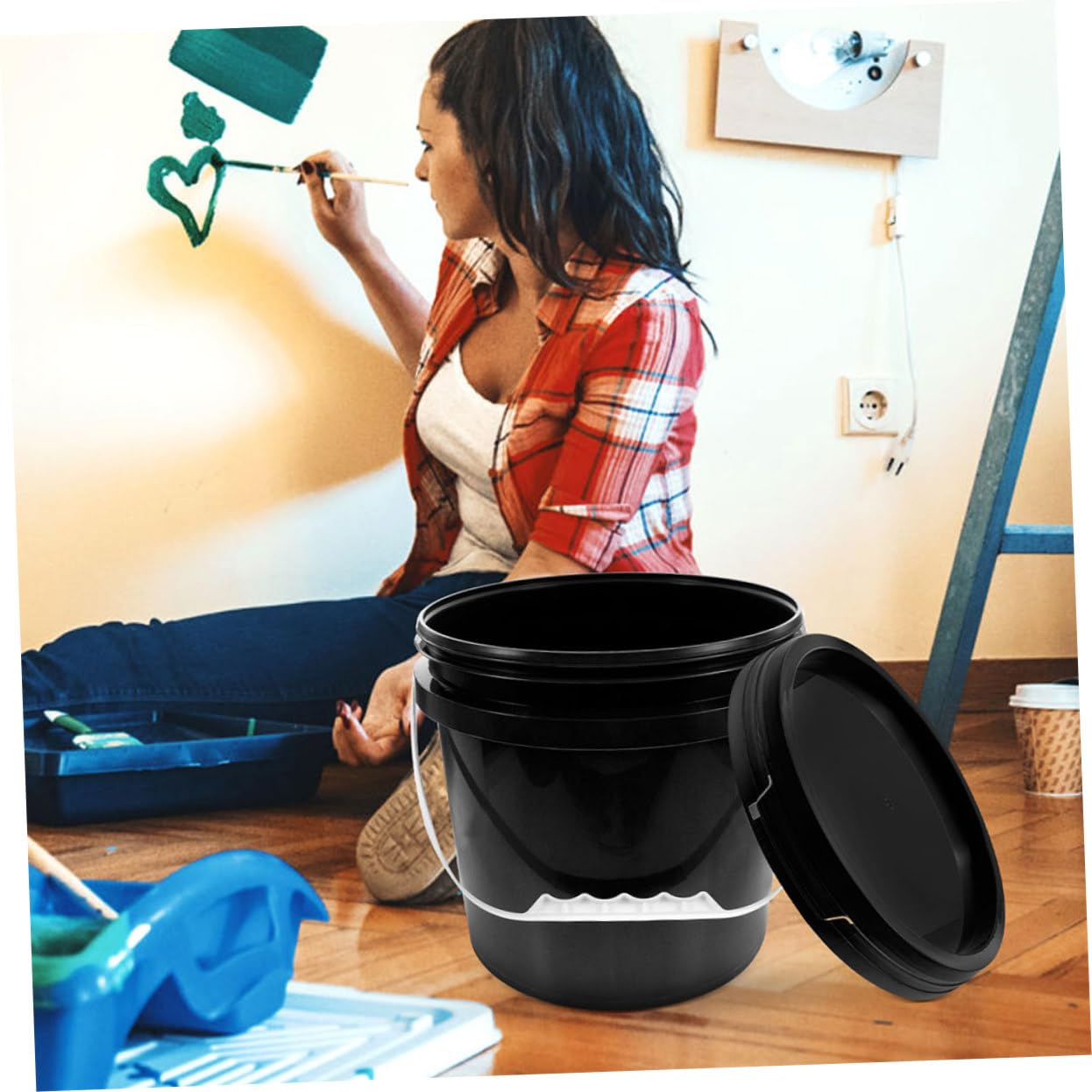 Cubo de Plástico con Tapa y Asa, 10l, Negro para Pintura | Recipiente Reutilizable de Pp, Boca Ancha, para Almacenar y Transportar Líquidos, Uso Profesional