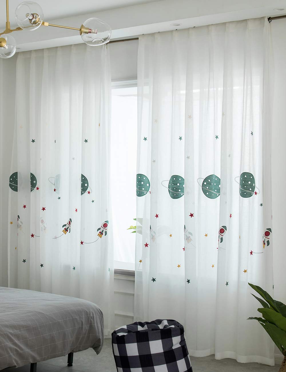 Lactraum Cortina para habitación infantil, bordada, diseño de estrellas y nave espacial, voile con cinta fruncida, a medida