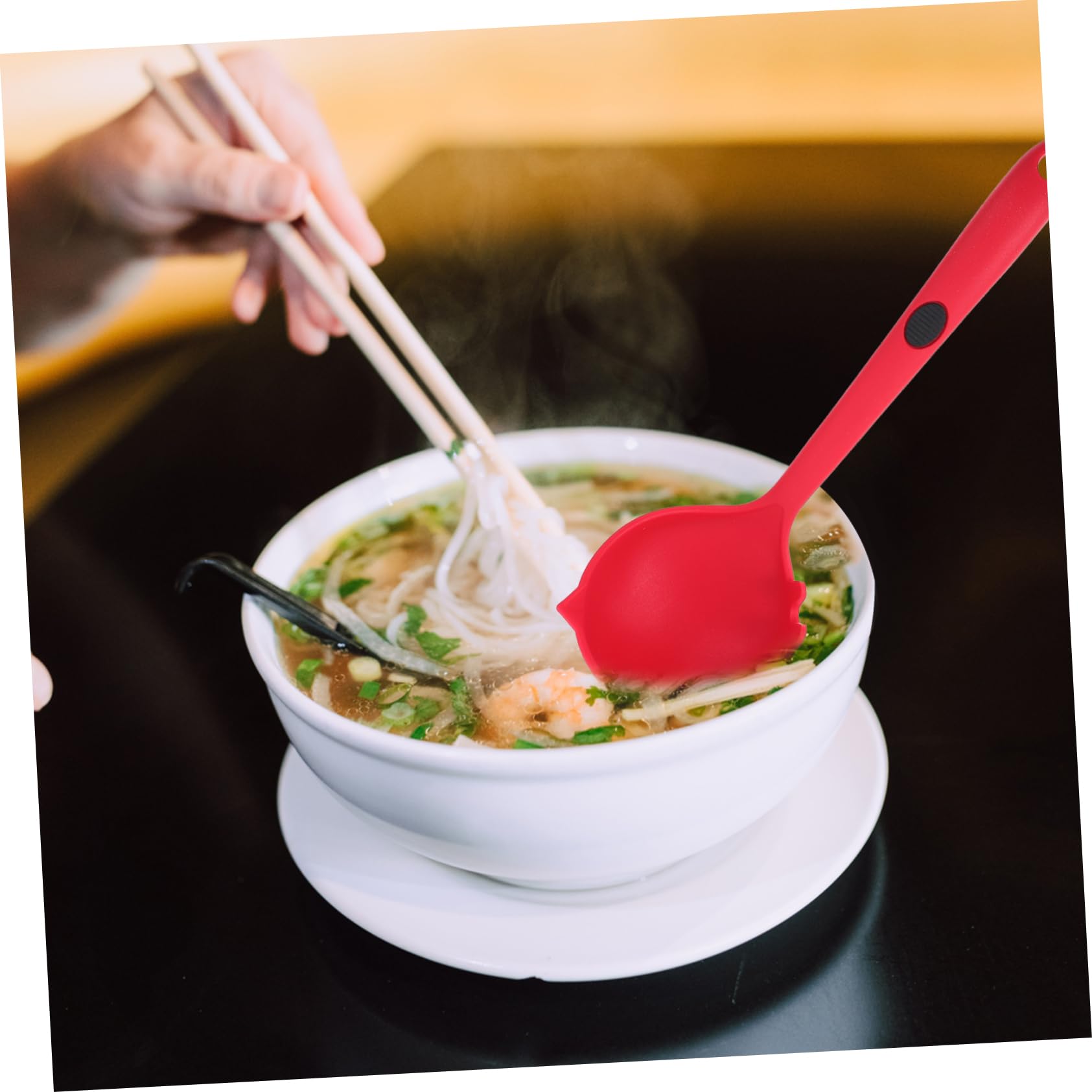 HOLIDYOYO Noodle Spoon Handle Ladle Slotted Spaghetti Spoon Non Stick Spoon Spaghetti Strainer Kitchen Gadget Non-stick Spoon Pasta Spoon Noodle Ladle Pasta Ladle Spoon Red