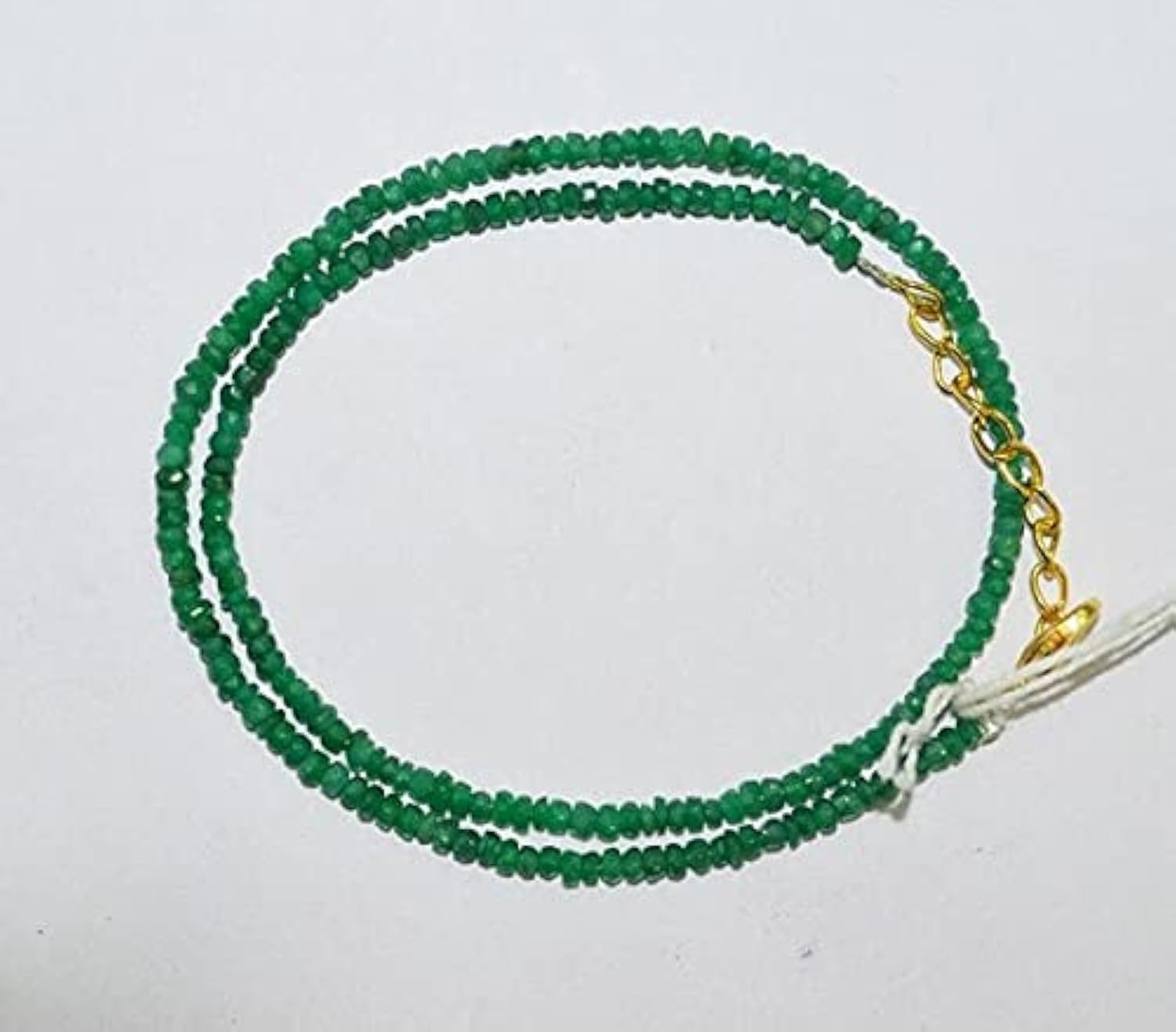 Collier en émeraude LKBEADS 3 mm, le bijou idéal pour sublimer vos tenues d'été