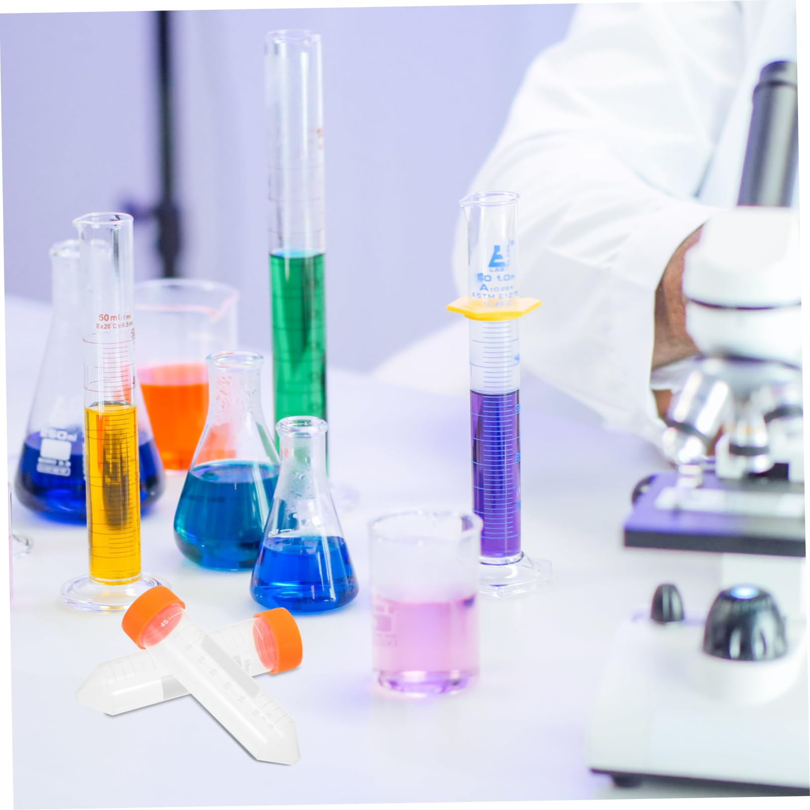 SOLUSTRE 125pezzi Provetta Conica Da Centrifuga Con Tappi Vite Da Contenitori Per Laboratorio Con Graduazione e Fondo Conico Per Esperimenti e Misurazioni Precise
