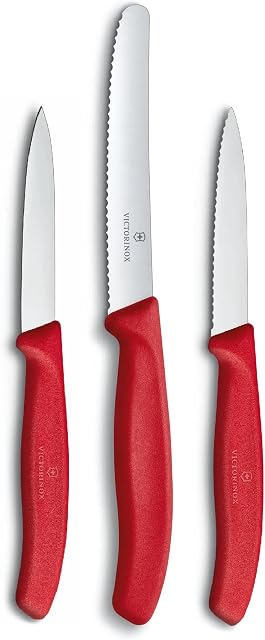 Victorinox, 6.7111.3, Swiss Classic, Gemüsemesser-Set, 3-teilig, Extra scharfe Klinge, mit geradem Schliff, robuster Kunststoff-Griff, Rot, Made in Switzerland, Spülmaschinengeeignet