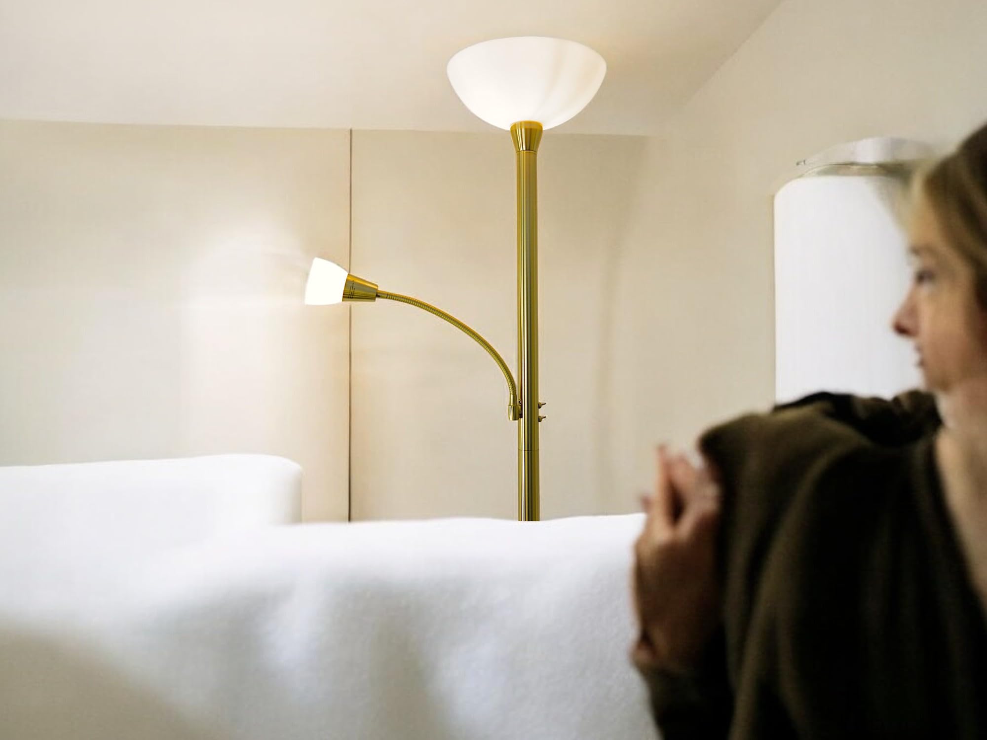 Dapo LED Stehleuchte Mattis messing mit Lesearm