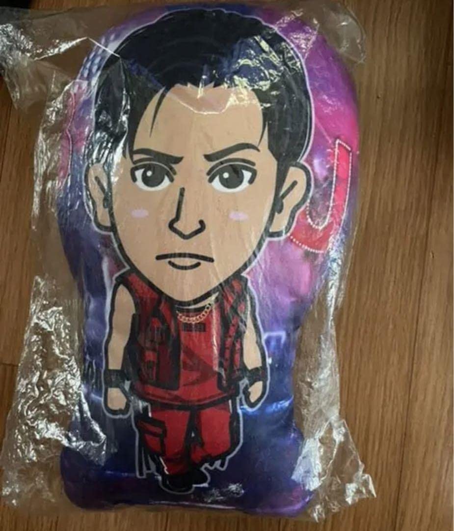 Amazon.co.jp: 山下健二郎 赤衣装 三代目 JSB クッション LDH 居酒屋