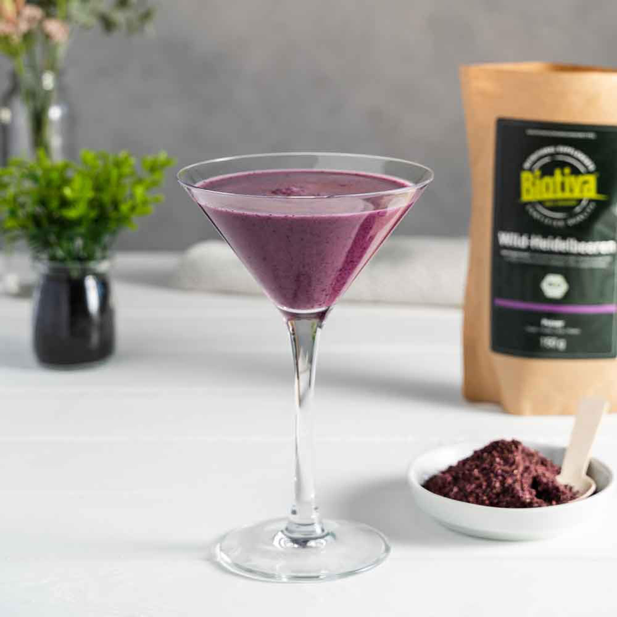 Mirtillo selvatico in polvere biologico 300g (2x150g) - Vaccinium myrtillus - polvere di mirtillo liofilizzato - imbottigliato e controllato in Germania (DE-ÖKO-005) - Biotiva