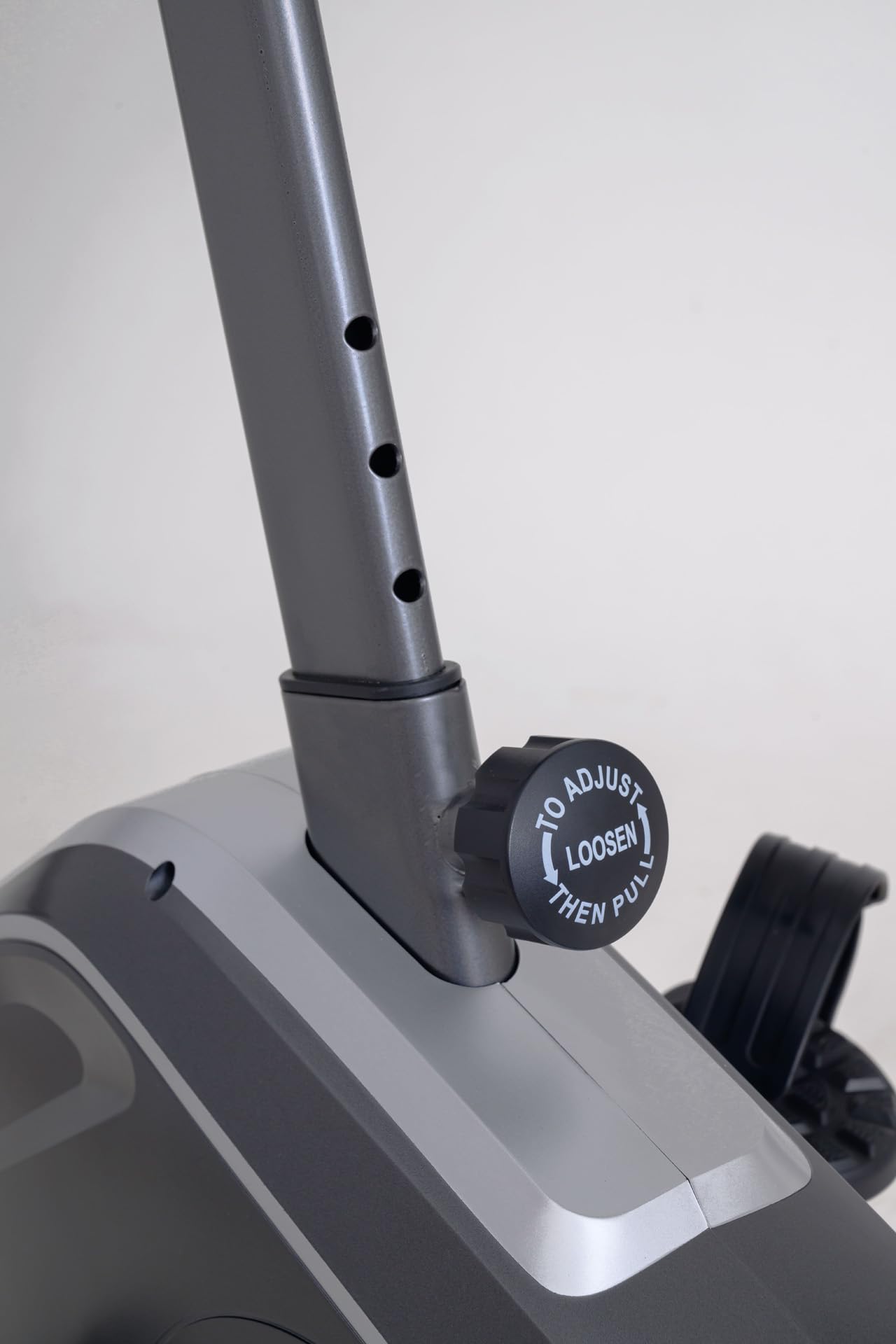 Toorx BRX-65 [Cyclette Magnetica Bici da Camera Fitness 8 Livelli Resistenza] Bike Cardio Home Training con Volano Magnetico Display LCD Sensori Pulsazioni Sella Regolabile Allenamento Casa