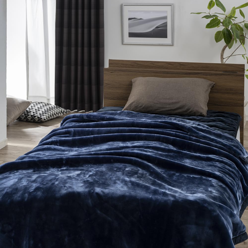 Amazon｜カインズ(CAINZ) 毛布 180× 200cm ネイビー 2枚合わせ 極厚