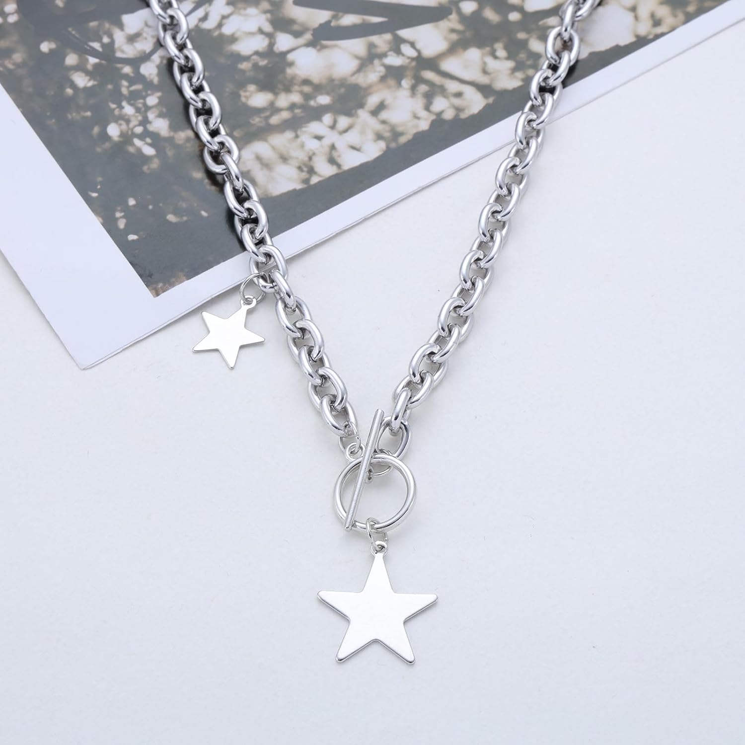 Bohemian Star Paperclip Choker Necklace Gold Metal Star Pendant Necklace Minimalist Paperclip Link Chain Necklaces Chunky Pentagram T Bar Necklaces Jewelry for Women - Image 3