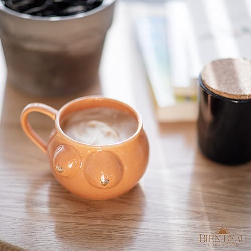 Miniatura 8 de Taza de cerámica moteada de forma femenina con puntas de corazón doradas, taza de pecho, taza de café grande divertida, jarrón de cuerpo femenino,