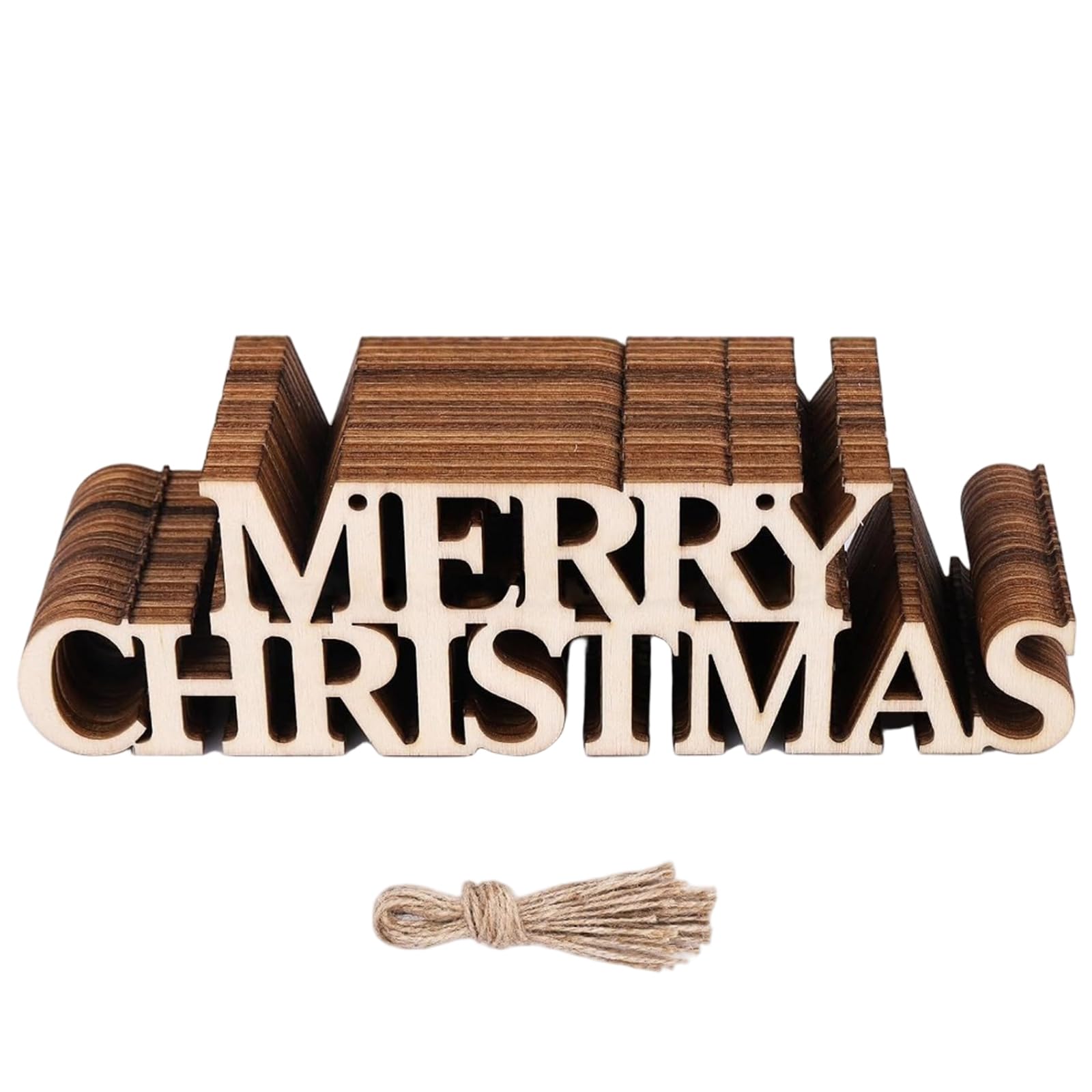 Ornements de Noël en bois suspendus pour créer une ambiance festive