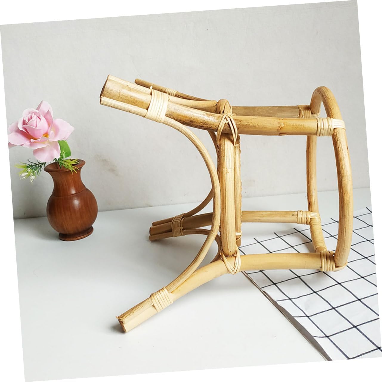 Rattan Woven Flower Pot Rack Compact Indoor Plant Stand for Home Balcony and Garden Decor Sturdy Craftsmanship for Unique Floral Display Design