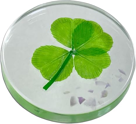 Amazon 本物四葉のクローバー Good Luck Pocket Token 昔ながらの縁起物 ポケットに入れる幸運の御守 Real Four Leaf Clover プリザーブドリーフ プリザーブドフラワー 天然石 アメジスト入り プリザーブドフラワー オンライン通販