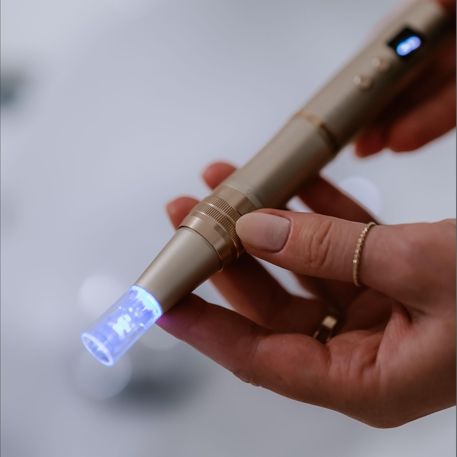 Meso Dermapen Microneedle Pen Auto Derma Micro Needle Pen Micro Needing Derma Pen 04