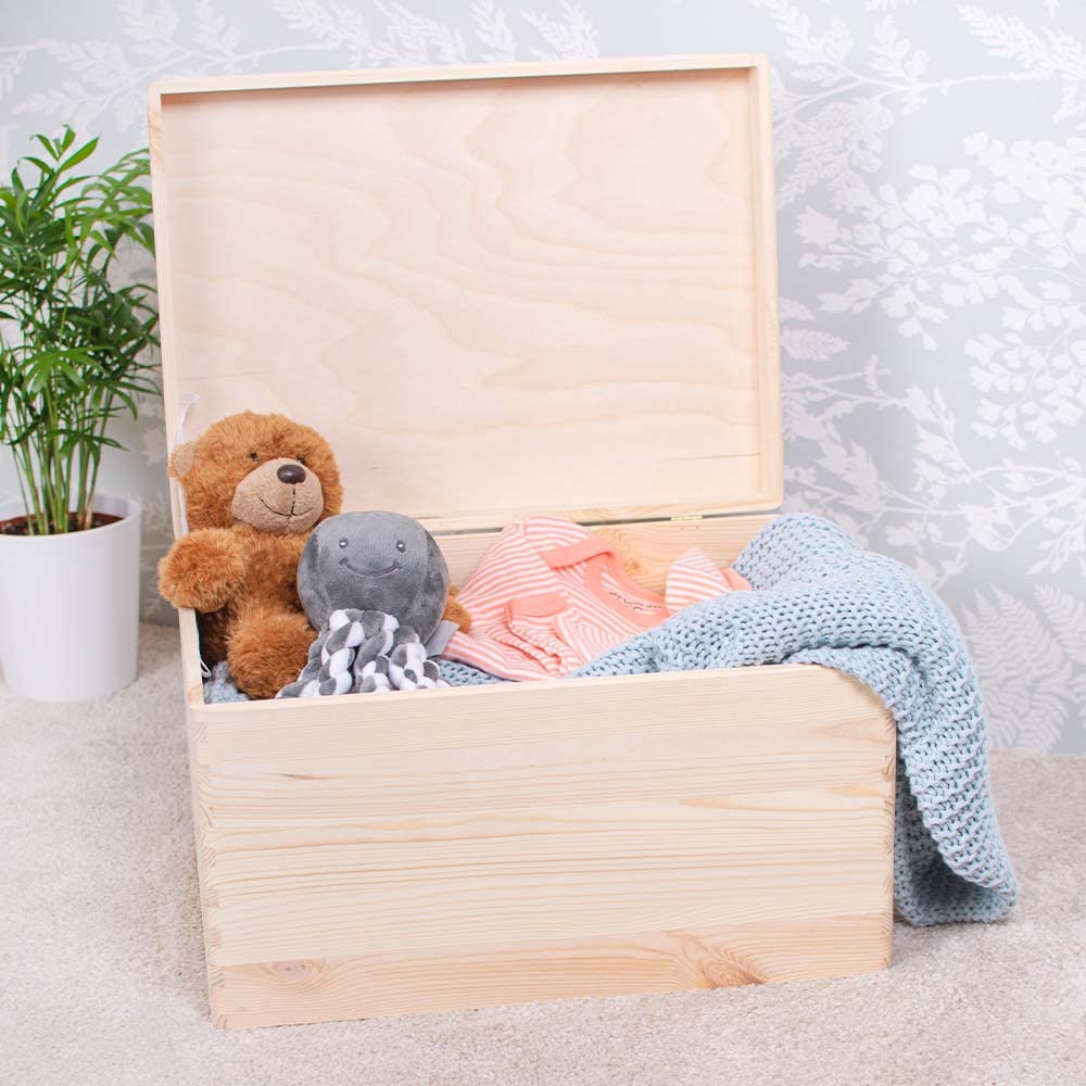 LAUBLUST Holzkiste mit Gravur - Personalisiert mit Name | Datum | WIDMUNG - Natur Größe XL - Blumenbaby Motiv - Geschenkkiste zur Taufe - FSC®