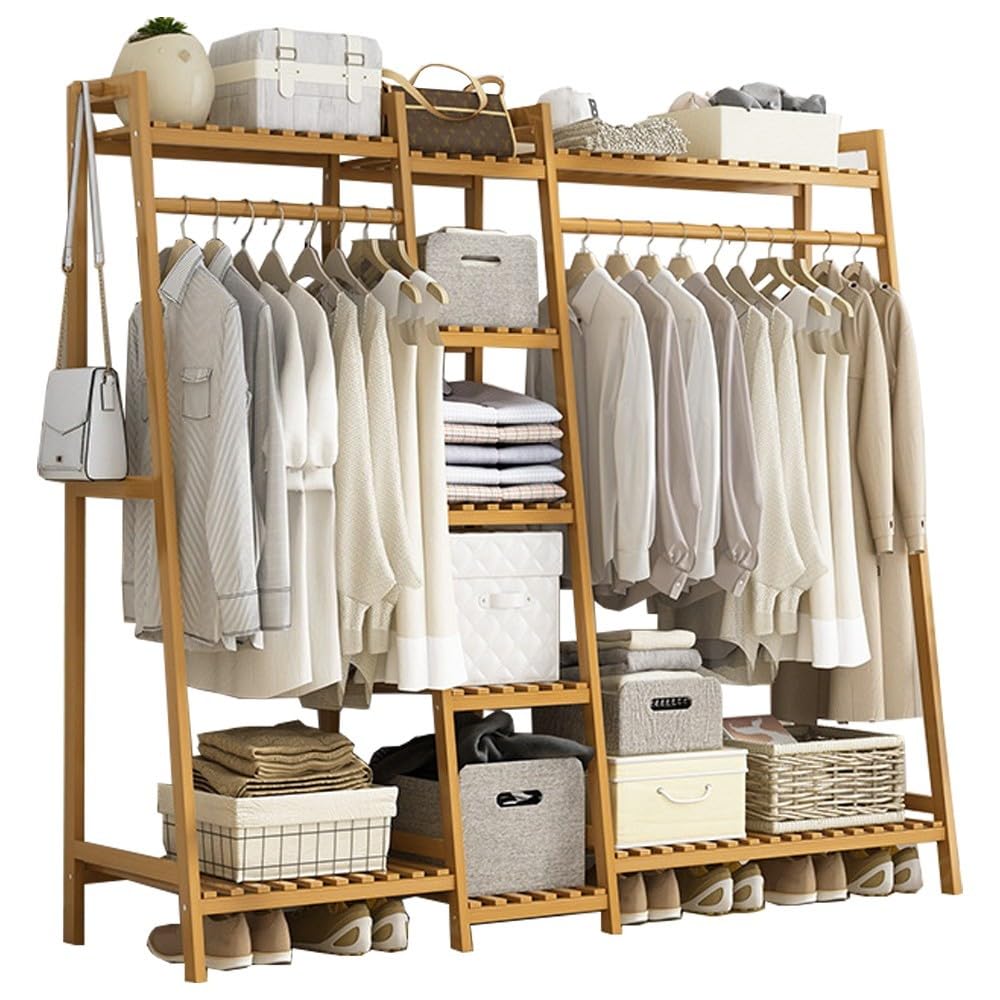 Portant à vêtements en bambou pour organiser une chambre ou une entrée épurée