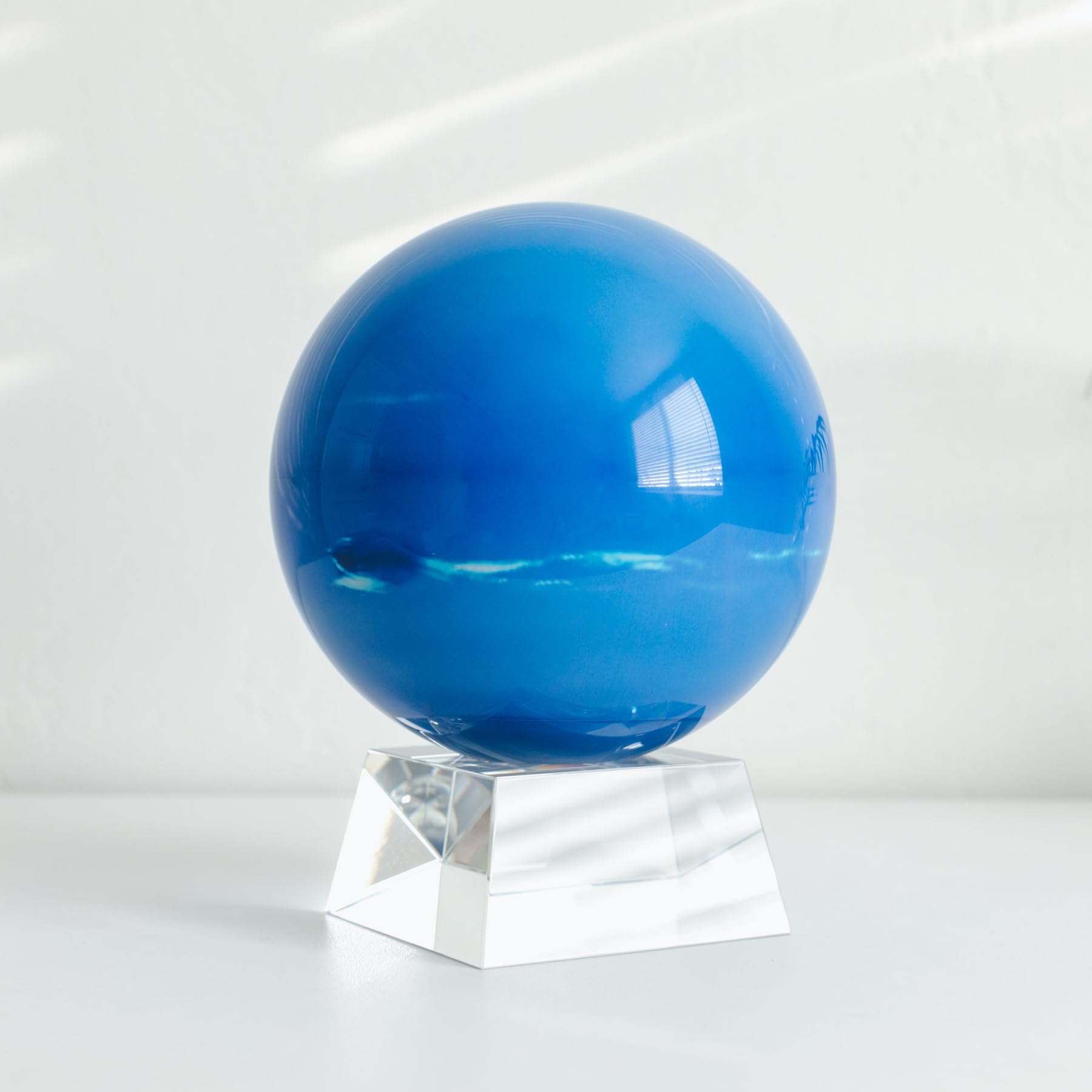 MOVA Globe ムーバグローブ地球儀4.5inch 11cm Amazon.co.jp: 光で回る地球儀 ムーバグローブ MOVA Globe 4.5