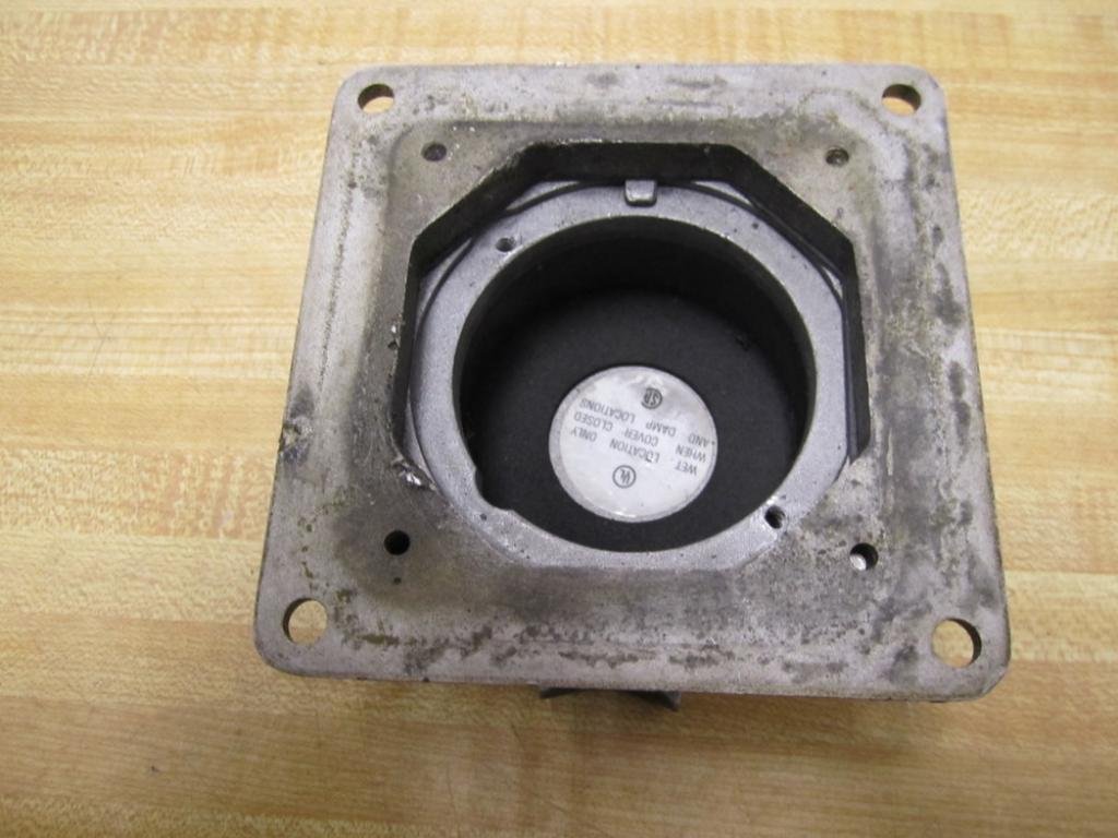 Hubbell 2 3/4 X 2 1/2 Inch Cover