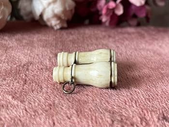 オペラグラスチャーム ミニチュア双眼鏡 ドールミニョネット用フランスアンティーク Amazon.co.jp: ドール用オペラグラスチャーム ミニチュア双眼鏡