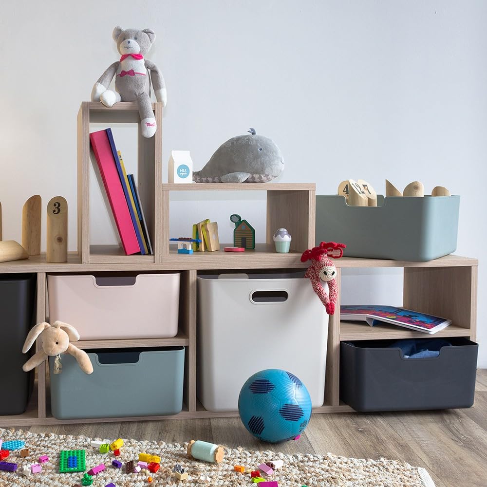 Box and beyond - Lot 4 Bacs Rangement - 31 x 31 x 31 cm - Plastique Blanc Cassé - Poignées intégrées - Rangement Facile - Robuste - Buanderie, Chambre