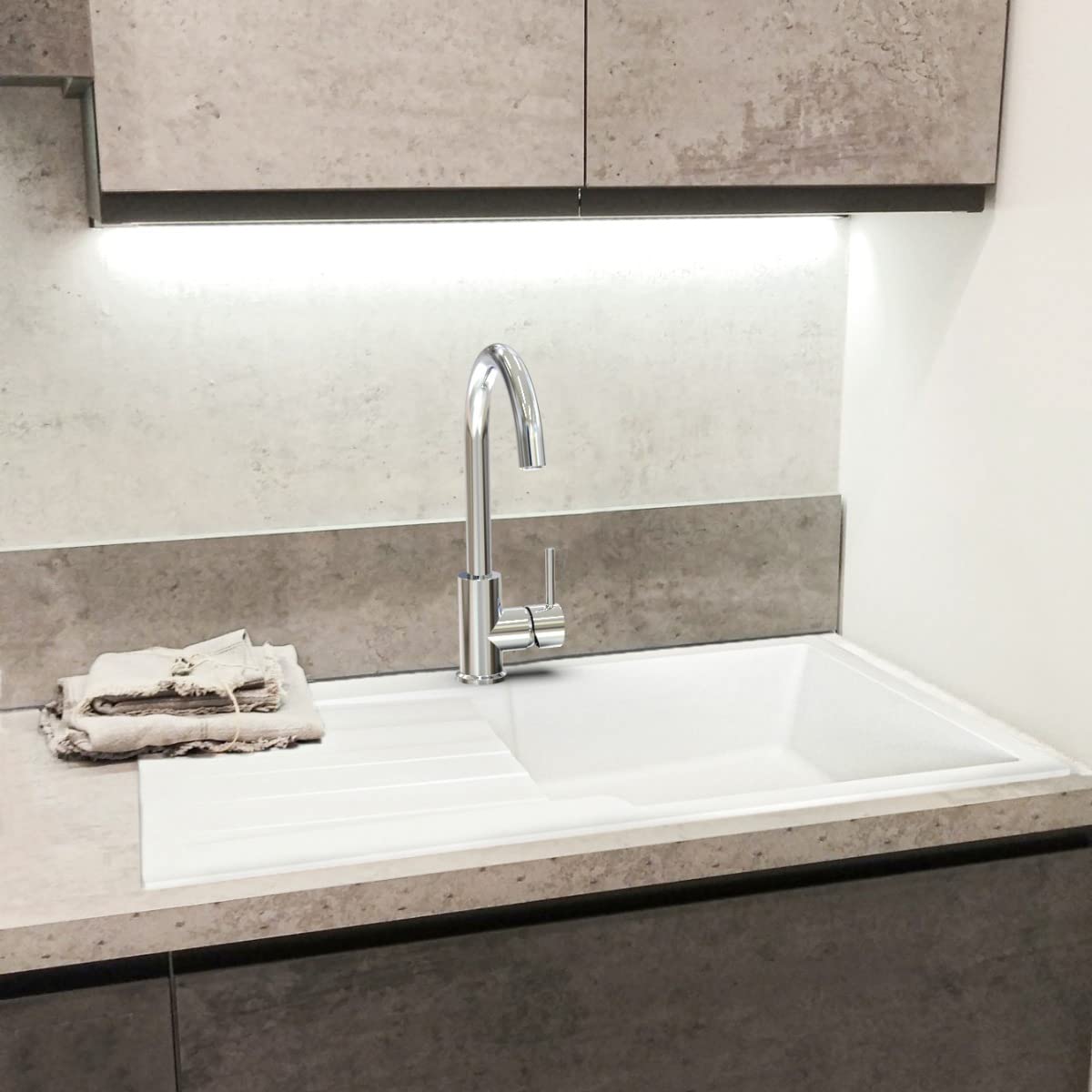 Essebagno Sierra évier 1 grande cuve 1 égouttoir en résine blanc