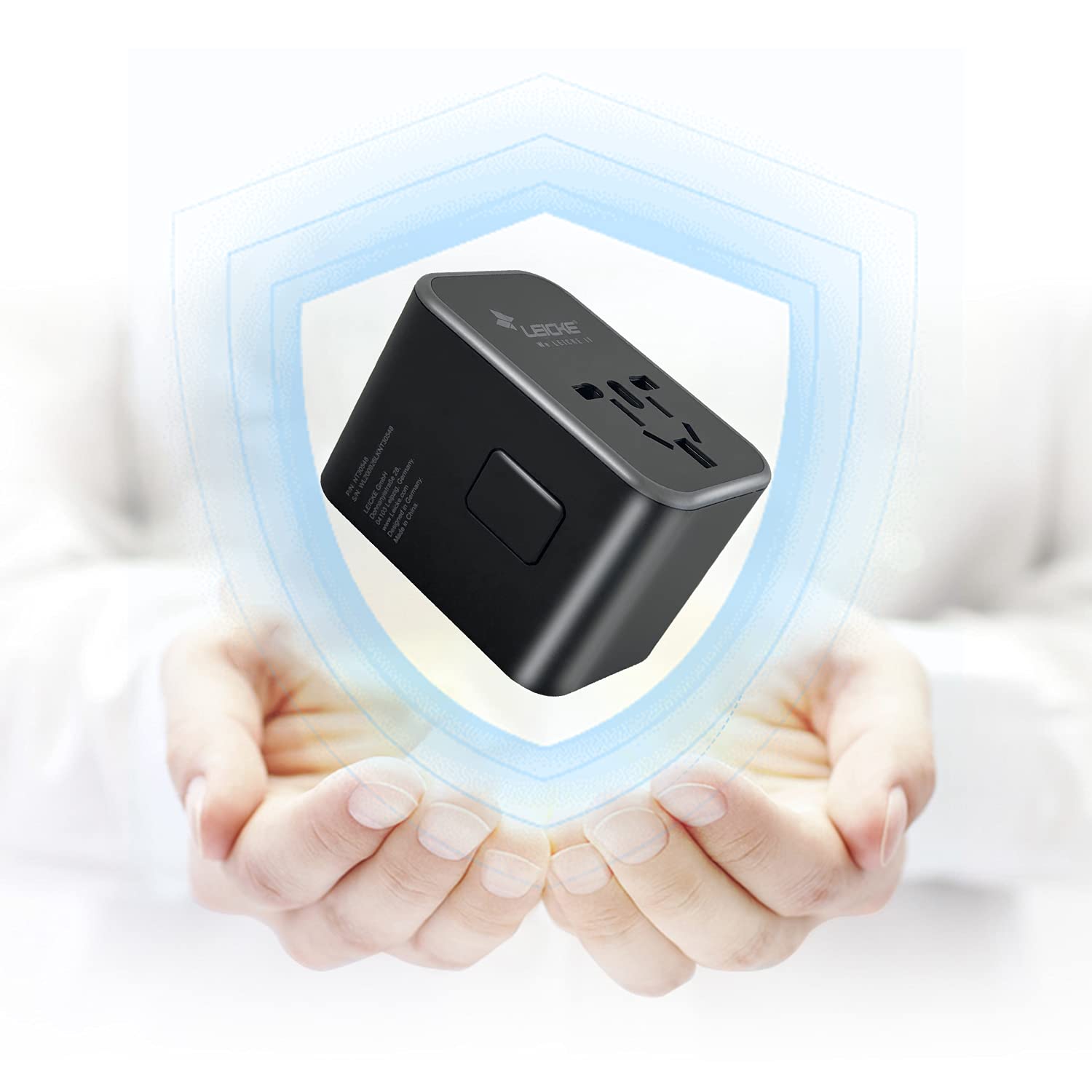 LEICKE Adattatore universale da viaggio,con fusibile di riserva,adattatore da viaggio per 3 connessioni USB A e 2 di tipo C e 1PD/QC e 1 Presa CA per oltre 224 paesi con spine USA/EU/UK/AUS