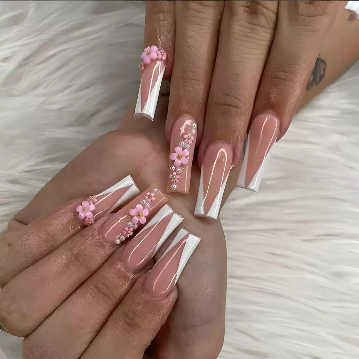 Long Press on Nails Square French Tip Fake Nails with 3D Flower Pearls Design Glue on Nails Glossy Acrylic Nails Full Cover Stick on Nails Artificial