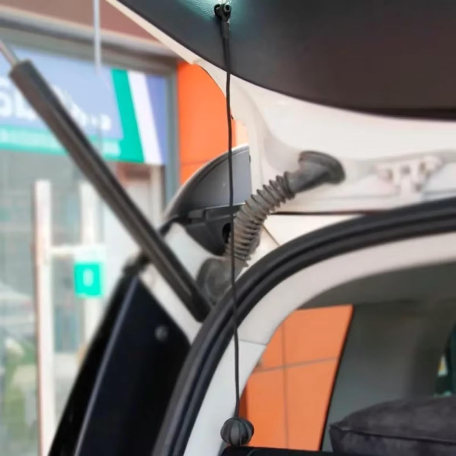 ストラップ吊り下げロープ Compatible With For Golf 車後部棚保持コード車両テールゲートストラップトランクトレ