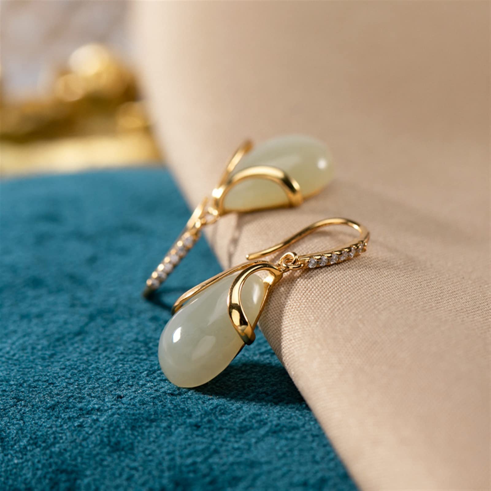 Pendientes de plata S925 chapados en oro con forma de gota de jade hetiano para mujer, joyería para novia, pendientes de plata