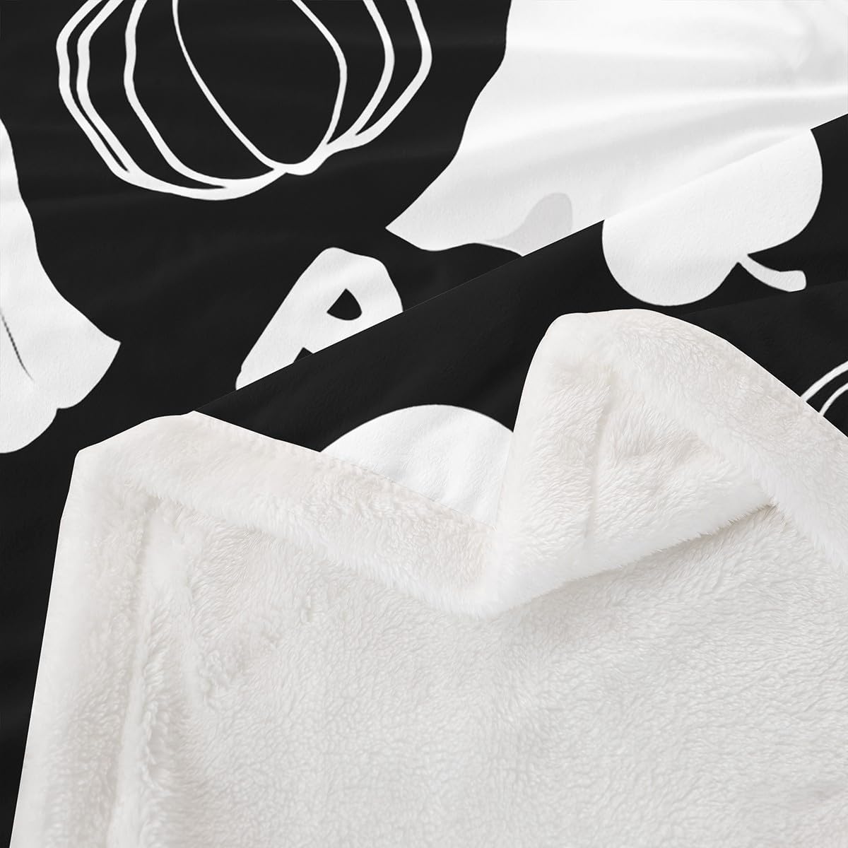 Cartoon Ghost Throw Blanket Pumpkin Pattern Fleece Blanket Halloween Theme Bed Blanket for Couch or Bed Black and White Blanket Soft Warm Lightweight for Kids Adults Women Gift(40x50 Inches)
