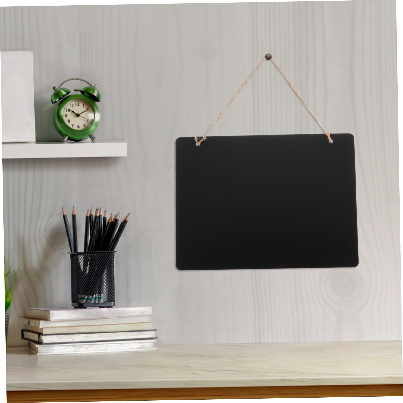 DOITOOL 8 Piezas Tablero de Mensajes Doble Cara de Madera con Cuerda para Colgar Pizarra Borrable y Reutilizable para Decoración de Paredes y Anuncios o Eventos