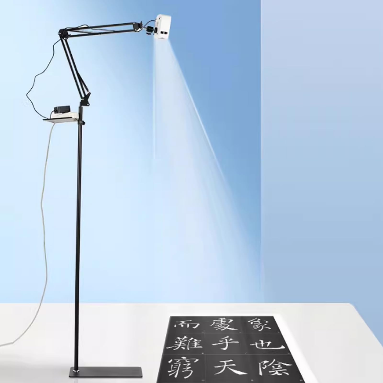 Proiettore da disegno portatile, dimensioni e angolazione di proiezione regolabili, compatibile con telefoni e tablet, ideale per principianti, dimensioni massime di proiezione 200x360cm