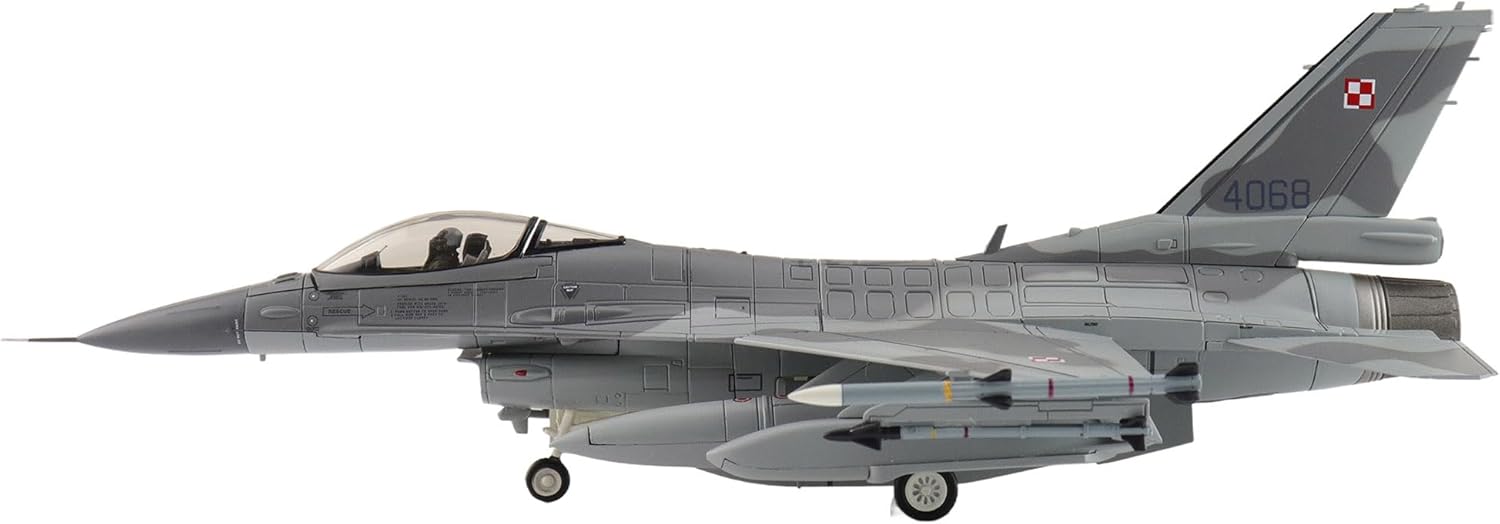 Hobby Master | 1:72 Scale Diecast Military Aircraft Replica | F-16C Polish Air Force 4068, 32. Baza Lotnictwa Taktycznego, Łask, listopad 2019 | Model HA38040
