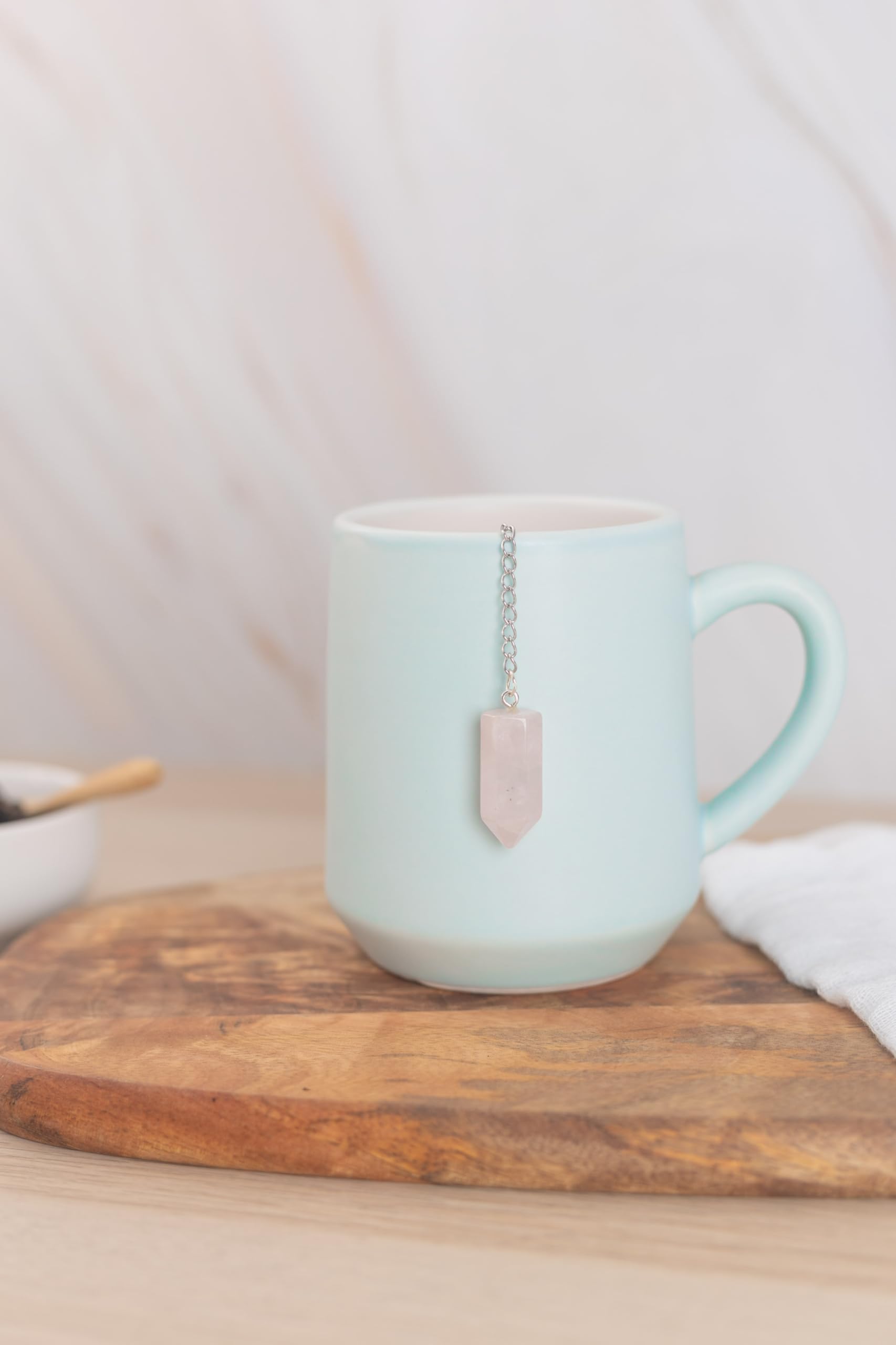 The Traveling Teapot Tea Infuser for Loose Leaf Tea-Cute reusable steeper stainless steel mesh, strainer ball holder accessory, single diffusers brewer strainers infusers diffuser (Rose Quartz)