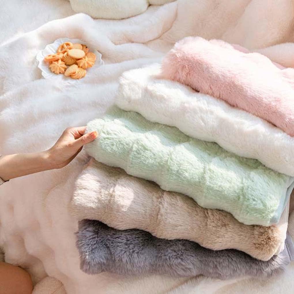 Amazon｜ソファカバー ふわふわ 起毛素材 北欧風 2人掛け 肘付き/肘