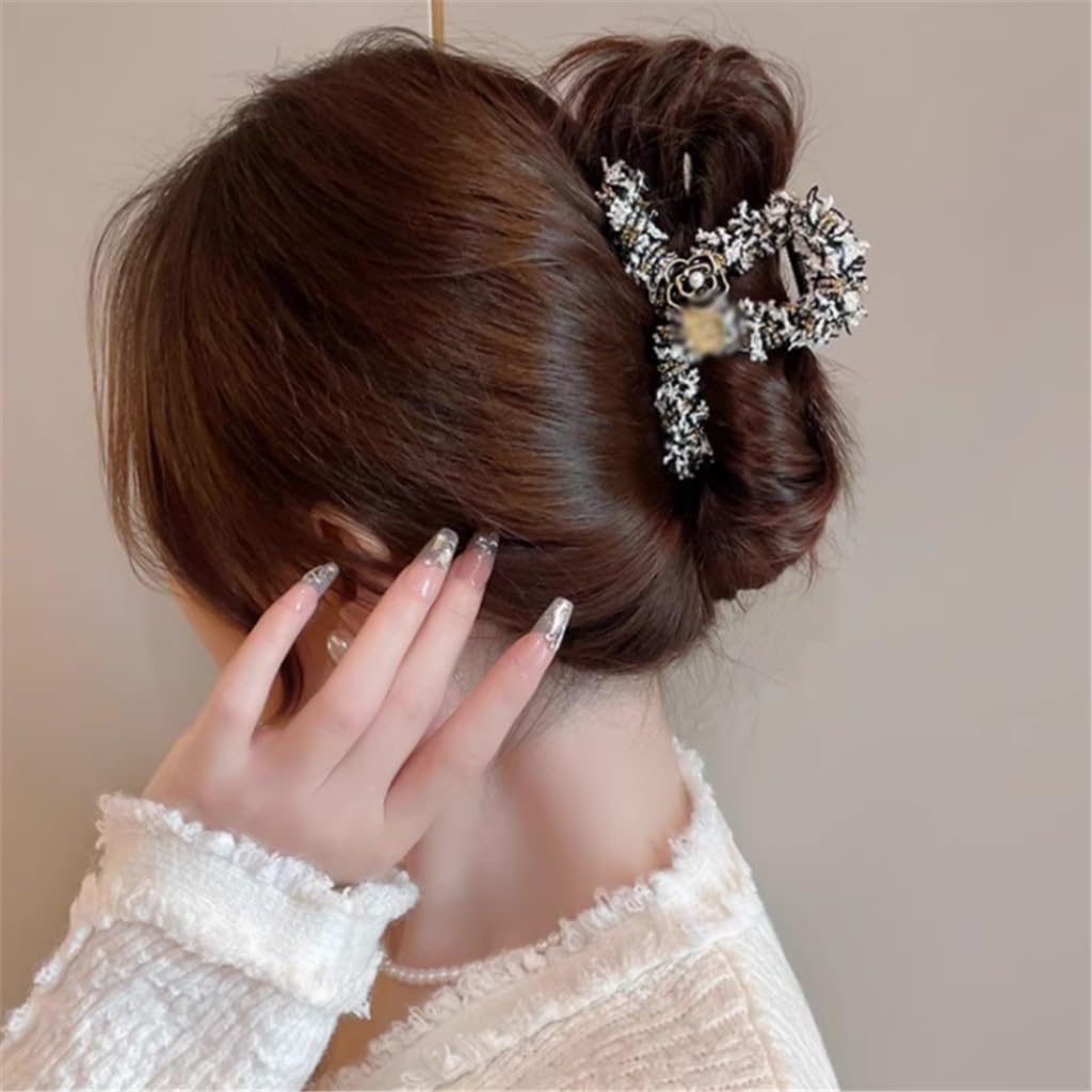 Pince à cheveux arrière camélia pour fixer les chignons flous