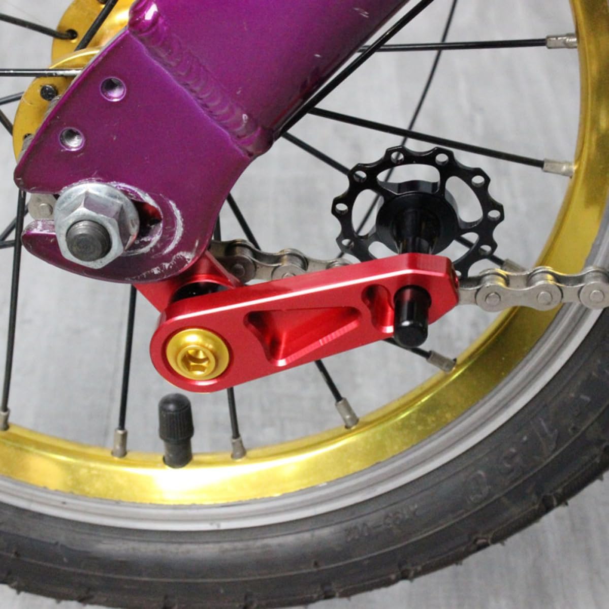 TEHAUX Single Speed Bike Chain Tensioner Rear Derailleur Guide with Aluminum Alloy and Stainless Steel Construction, Rust Resistant and Lightweight Folding Bike Chain Stabilizer