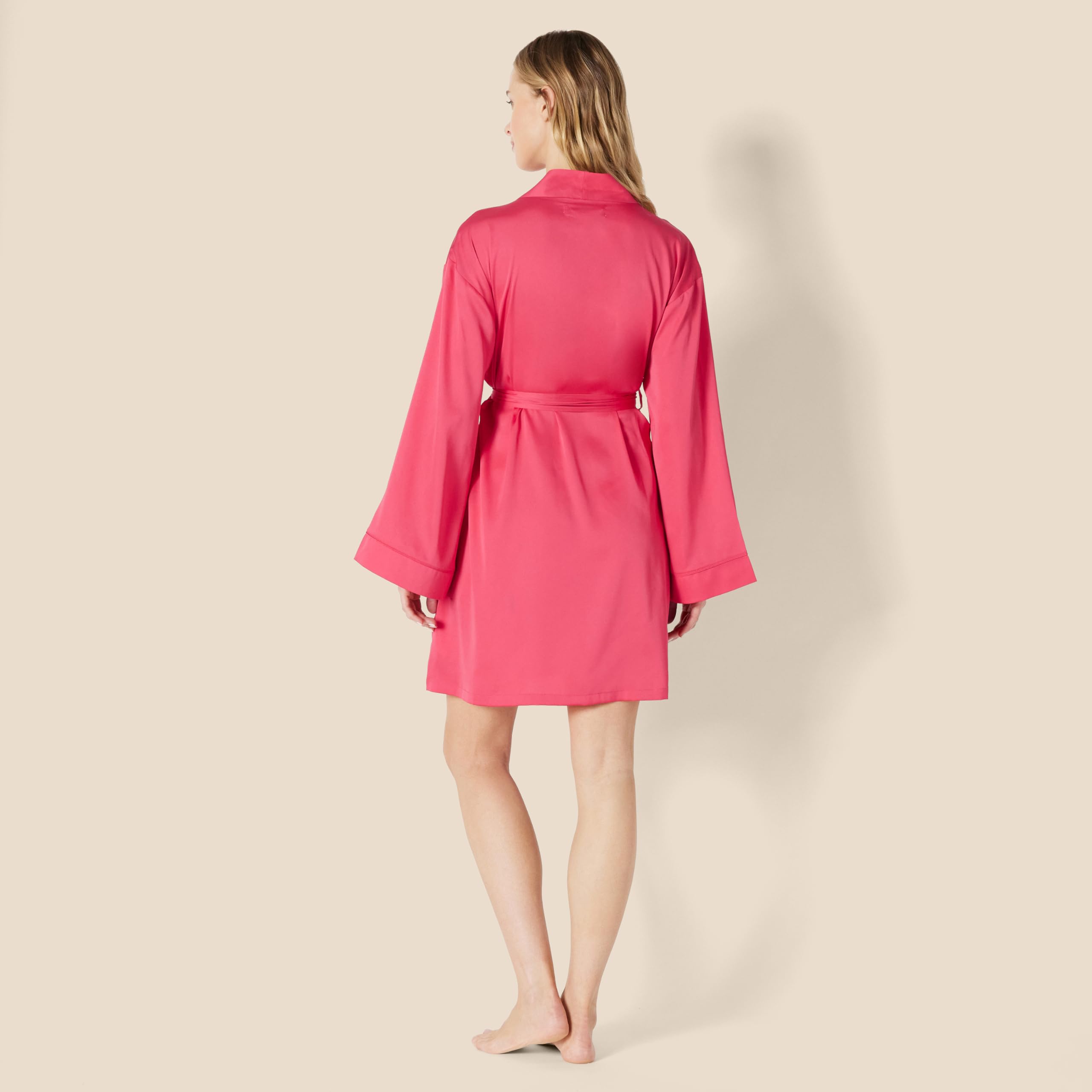 Amazon Essentials Femme Robe de Chambre en Satin à Coupe Décontractée