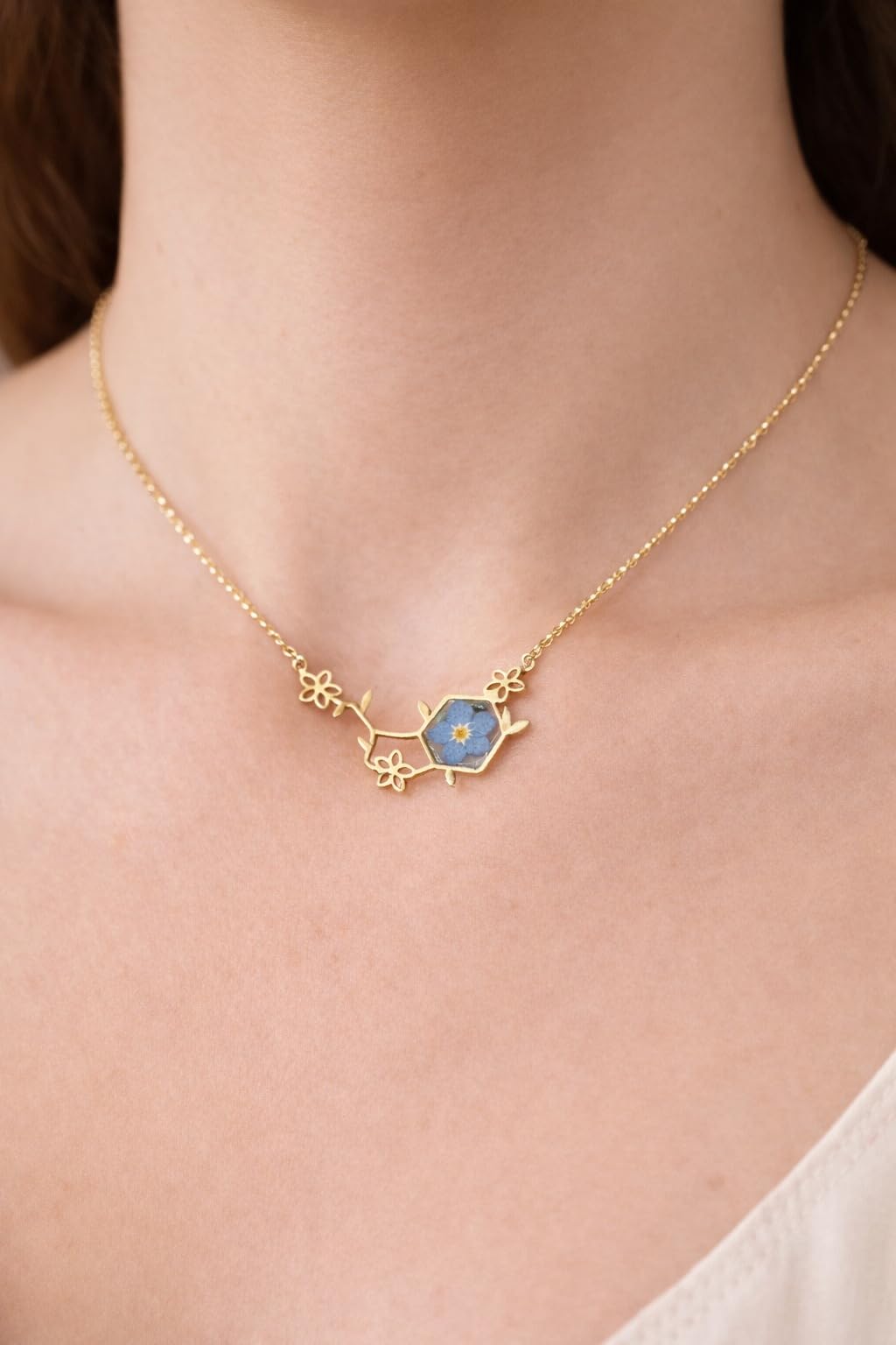 Generico BeFloral Collana Donna Molecola Di Serotonina In Acciaio Oro Con Fiore Vero Nontiscordardimè Azzurro, Gioiello Artigianale Elegante, Idea Regalo Per Lei