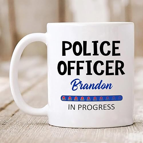 Miniatura 3 de Taza de café personalizada con nombre de oficial de policía en progreso, con nombre de oficial de policía estudiantil, taza de cerámica blanca de