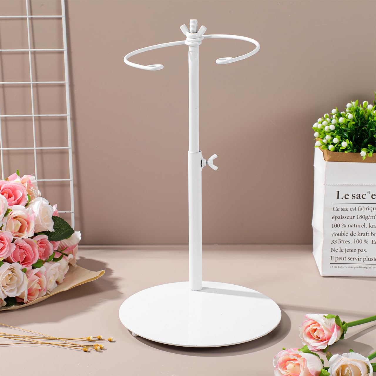 Luxshiny Espositore per bouquet in ferro, supporto per bouquet di fiori, supporto regolabile per bouquet da scrivania, supporto da tavolo per composizioni floreali da matrimonio, bianco