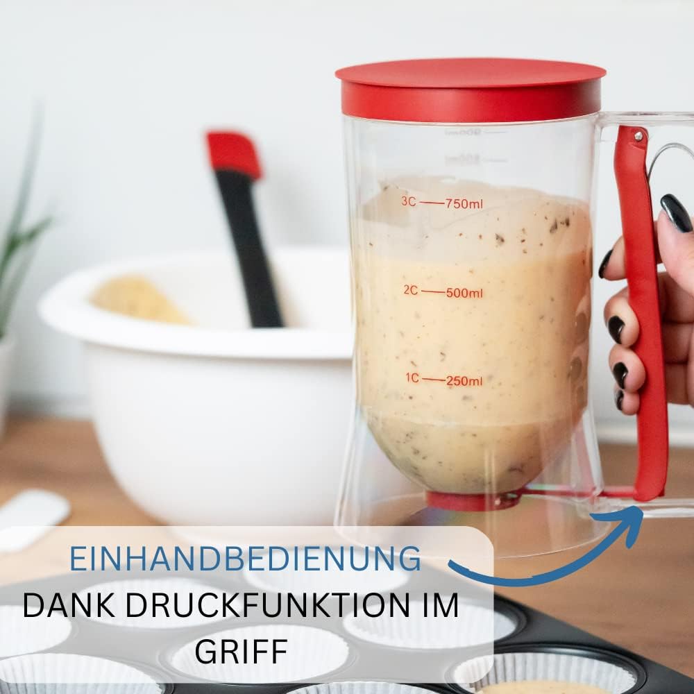 Westmark Teigportionierer - Crêpes Maker mit Deckel & Skala - 900ml Volumen - ideal auch für Muffins & Waffeln - glasklarer Kunststoff - kein Teigschaber mehr nötig (rot)
