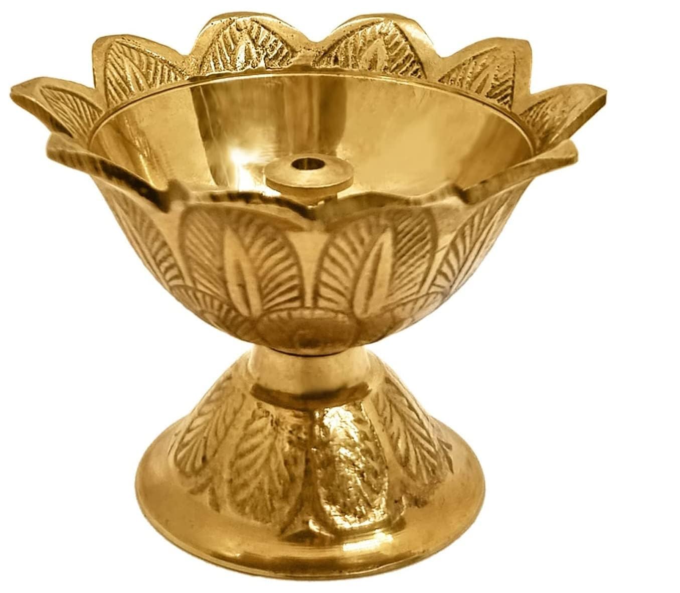Small Diya Deepak Diya Puja Item Religious Brass Oil Lamp for Pooja Indian Traditional Festival New Year Decoration Diya Lighting Accessories Gift Items Pooja Kit Lanterns Lamps(Size:-2")(Golden)