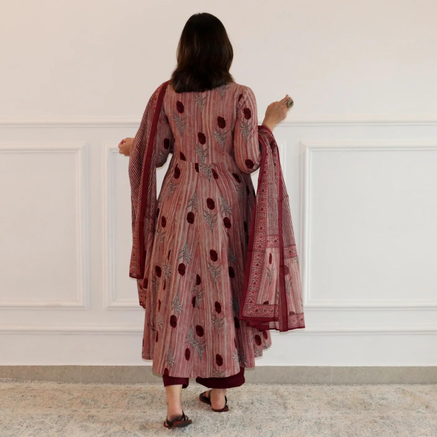 ANNI DESIGNER Kurta avec pantalon et Dupatta pour femme