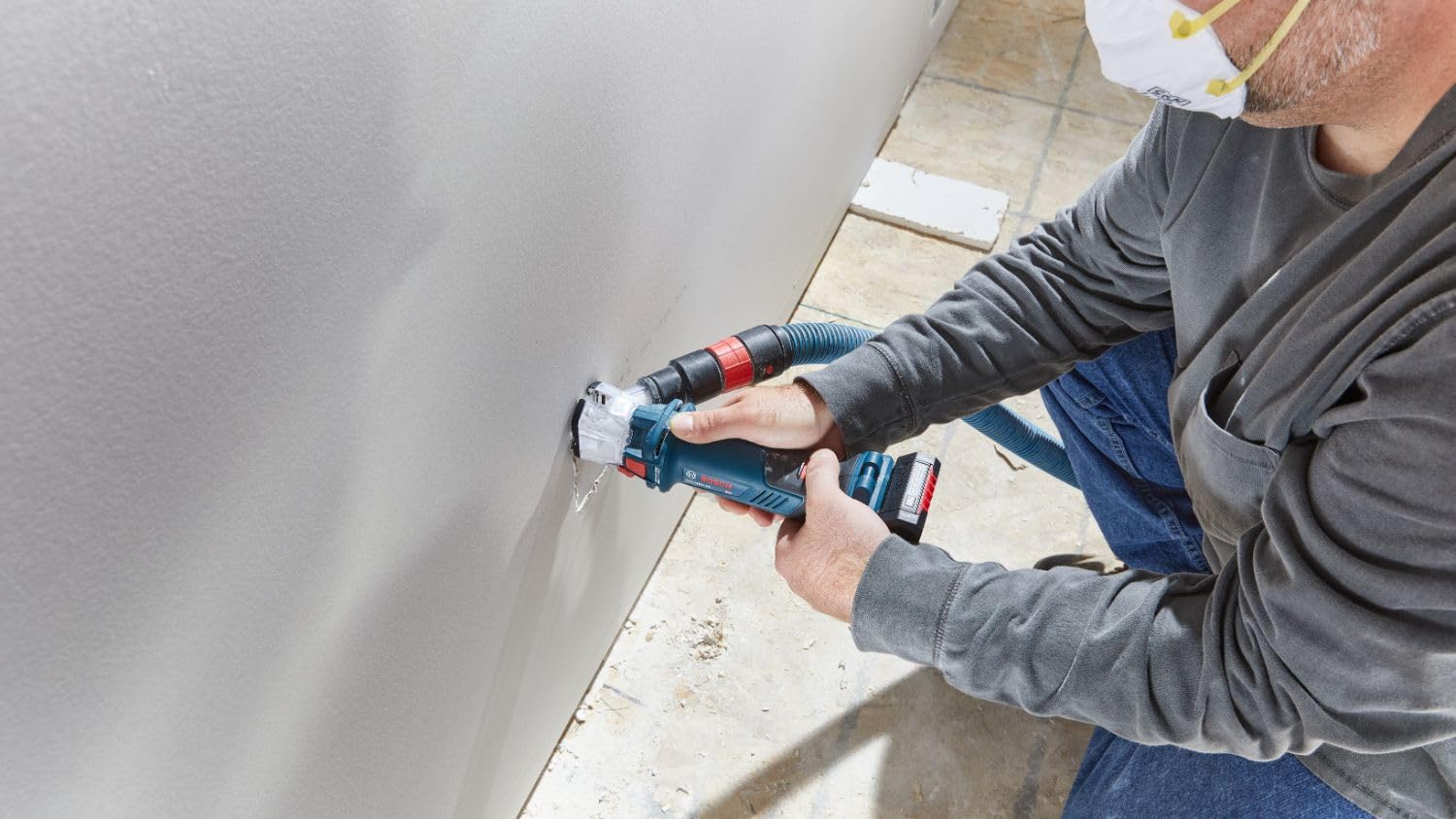 BOSCH GCU18V-30N Outil de découpe sans fil pour cloison sèche sans balais 18 V (outil nu)