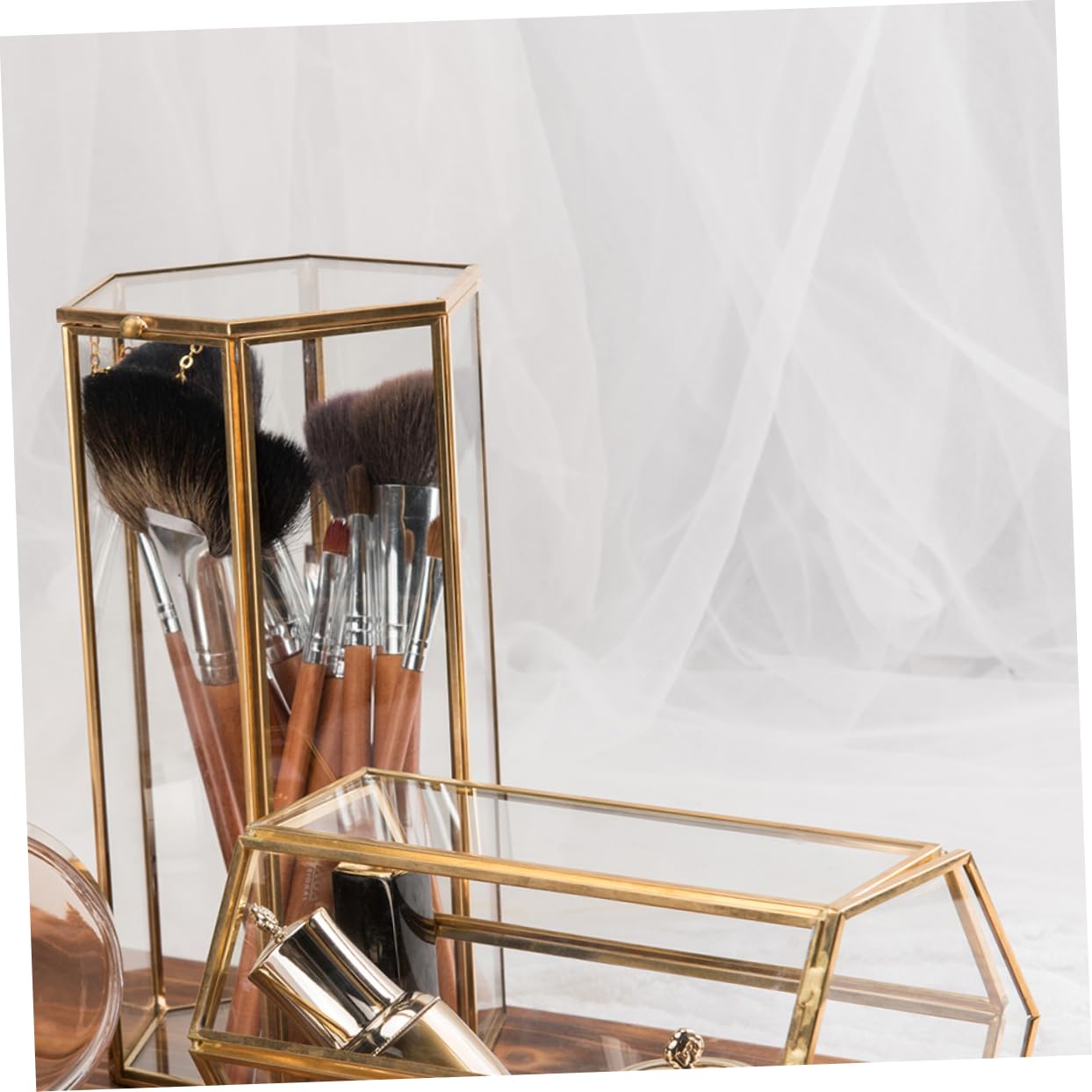 Mikinona Retro Hexagonal Makeup Brush Holder z Przezroczystego Szkła i Mosiądzu Przechowywanie Akcesoriów Kosmetycznych Organizer Do Makijażu z Pokrywą