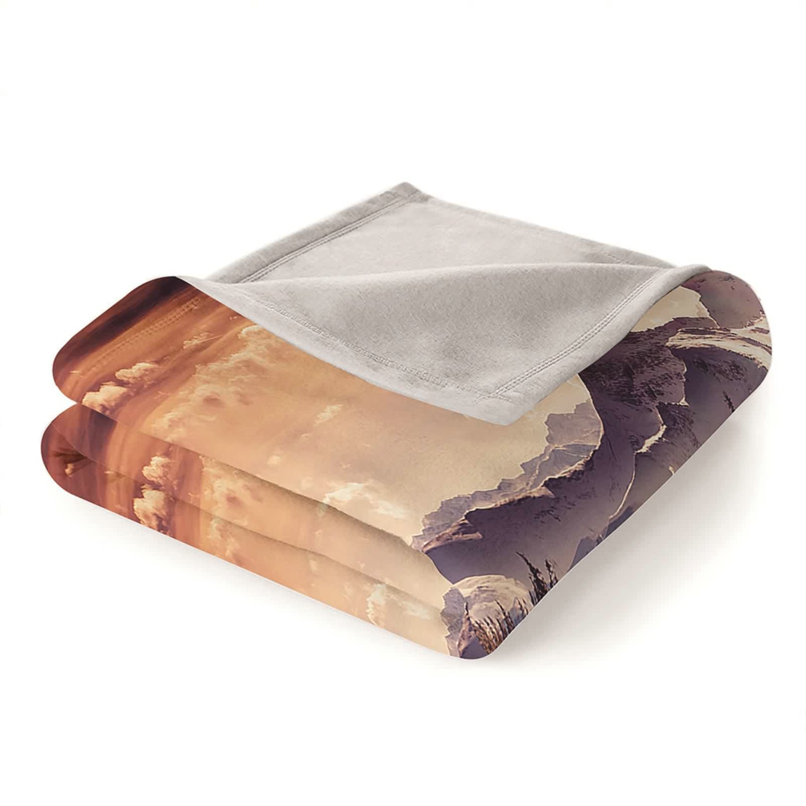 Aeici Couverture Polaire, Couverture Enfant Couverture 180x240 cm Motif de Montagnes et D'Arbres Couverture Canapé pour Salon Lit