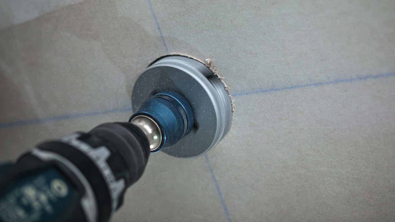 Bosch 1x Lochsäge mit Adapter und Randsenker für Holz und Trockenbauwände (für Trockenbauwand, Weichholz, Ø 68 mm, Professional Zubehör Bohrmaschine)