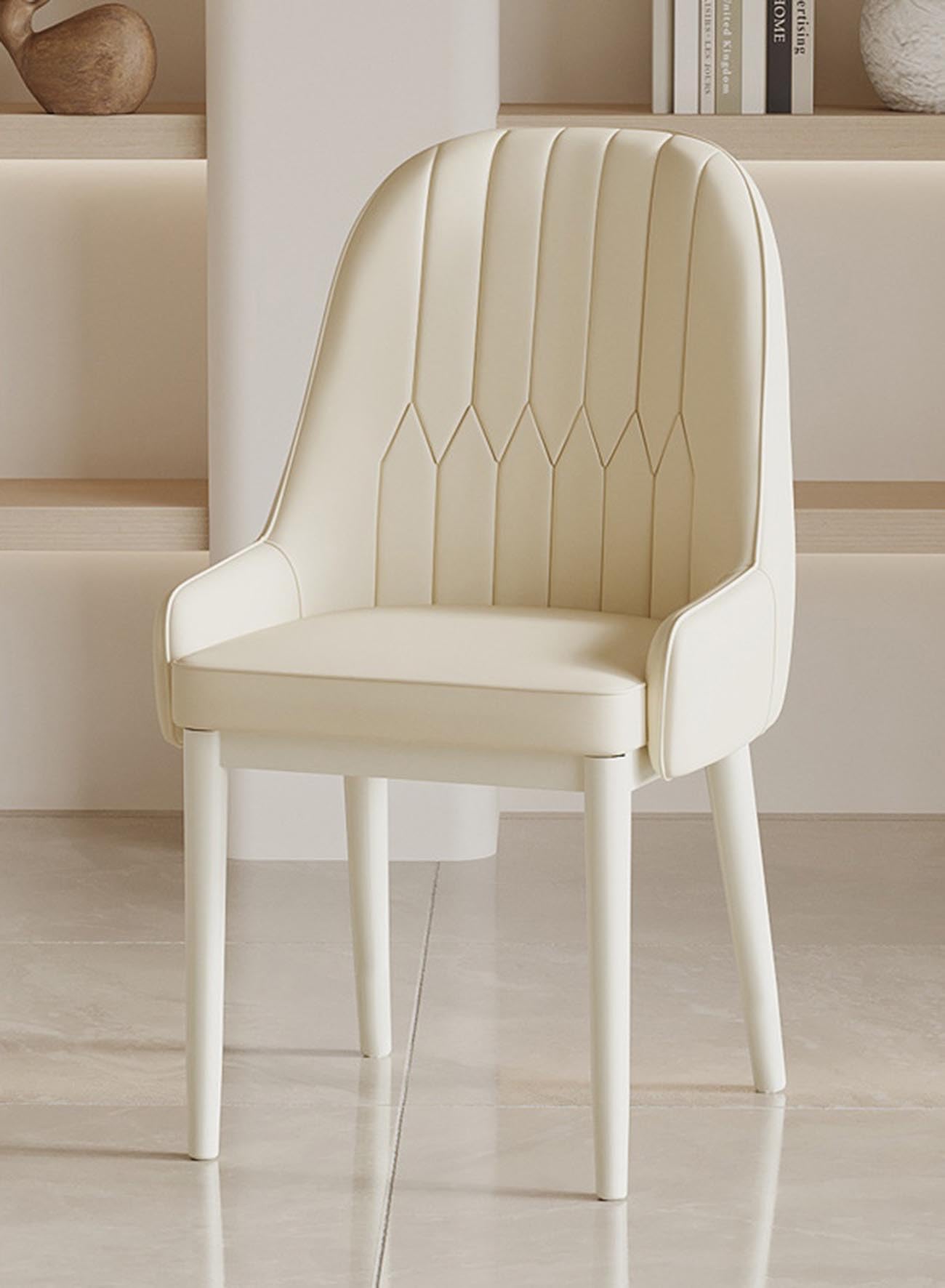Chaise de salle à manger confortable pour sublimer les repas dans votre cuisine ou salon